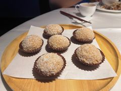 金沙汤圆-炳胜品味(珠江新城店)