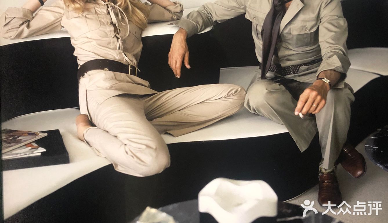 值得刷的商业展之YSL