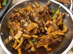 -江城燕子大排档(江汉路步行街店)