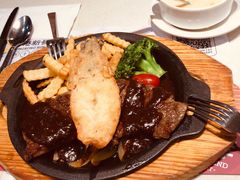 -香港新发烧腊茶餐厅(万象店)