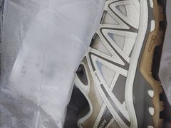 -SALOMON萨洛蒙(青岛海信店)