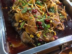 -万州烤鱼江湖菜(圣地阳光店)