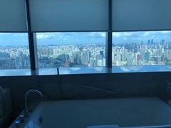 -上海龙之梦万丽酒店