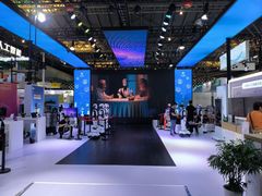 -东浩兰生上海世博展览馆