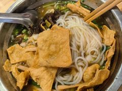 -柳州肥姨妈大骨螺蛳粉(老闵行店)