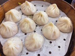 蟹黄小笼-大龙汤包