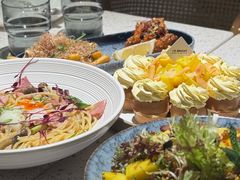 芒果百香果香缇奶油华夫饼-BE BRIGHT KITCHEN(正佳广场店)