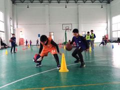 -悦动体能篮球羽毛球网球(三里河店)