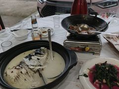 -万佛湖许老大铁锅鱼(黑金冠店)