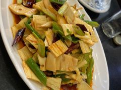 -瑞杰烧烤店·24小时营业(山东路店)