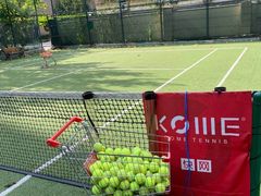 -快网网球俱乐部(长宁区金桥花园球场)