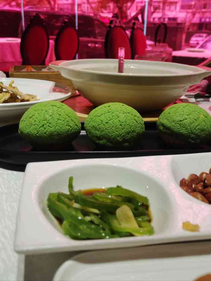 红顶食府(芜湖路店)-"首先来这里吃早茶,感觉就是环境很不错尤.