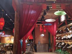 -老滇山寨•云南特色菜•地方菜•民族风情歌舞表演(金碧店)