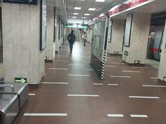 -八宝山(地铁站)