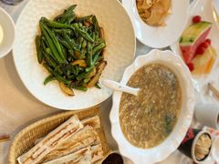 -楼外楼·停车场