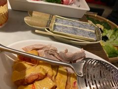 -尚尚仙·酸汤猪手·猪肚鸡火锅(华联万柳购物中心店)