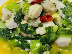 -魏铭鱼头捞饭(晋阳路店)