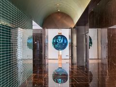 -深圳国际会展中心希尔顿酒店(前海华发冰雪世界店)