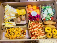 -Rabbit Cafe私房西餐甜点咖啡(栖霞路店)