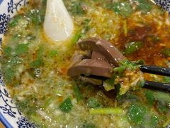 -八百里牛肉汤(盖饭·锅贴·万象城店)
