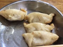 -黄阿姨锅贴大王(万航渡路店)