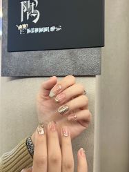 -隅日式美甲美睫專門店