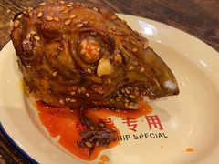 -爆炸头阿姨小四川正宗川味小吃(无任何分店)
