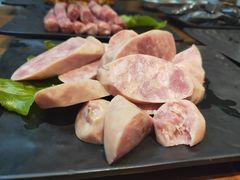 秘制香肠-·缸桶屋·韩式牛肋条自助烤肉(西湖D11店)