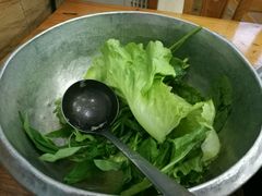 -苗伯妈酸汤火锅