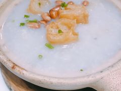 -新大咀港式茶餐厅(宝山万达店)