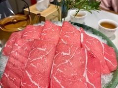 内蒙古草饲黄牛上脑-东门口·新式老北京火锅(河西龙湖天街店)