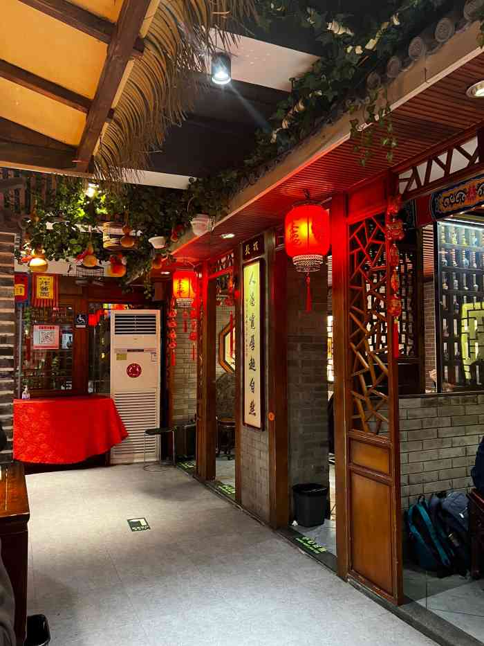 大海碗(天桥百货商场店)-"食材都是新鲜的不能再新鲜的食材.就是人太.