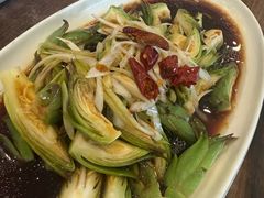 -今鲜源酒店·海鲜锅贴青岛菜(新湛路店)
