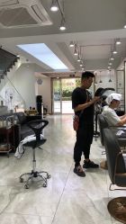 -妃格美发沙龙·烫发·染发