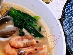 -荣家黄鱼面(前滩太古里店)