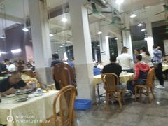 大堂-标记美食新鲜猪杂(兴南大道店)