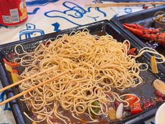 -松哥油焖大虾.小龙虾.黑鸭煲(海岸城店)