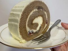 蔓越莓白巧瑞士卷-星巴克(南通海安文峰大世界店)