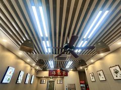 -聚笼鲜美食(凤凰街店)