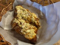 杏仁羊角-麦田工坊(月湖店)
