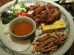 -大头虾越式风味餐厅(光明广场店)