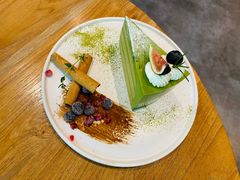 -Chom Cafe and Restaurant