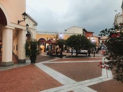 -佛罗伦萨小镇广佛名品奥特莱斯(疏港路店)