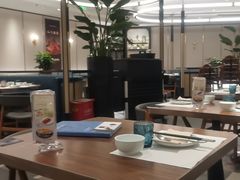 -港丽餐厅(正大店)