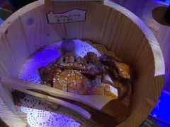 -临界音乐酒馆·小龙虾·江湖菜(华熙LIVE·鱼洞店)