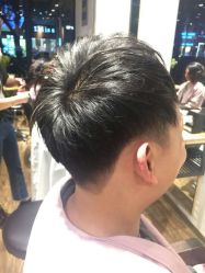 -曼都发型