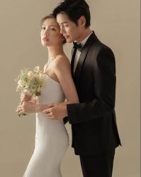 -喜爱高定婚纱摄影