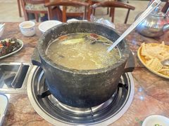 -鲁朗纳麦石锅鸡庄园
