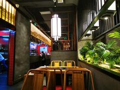 -杨肥肠火锅大排档(火车站花园店)