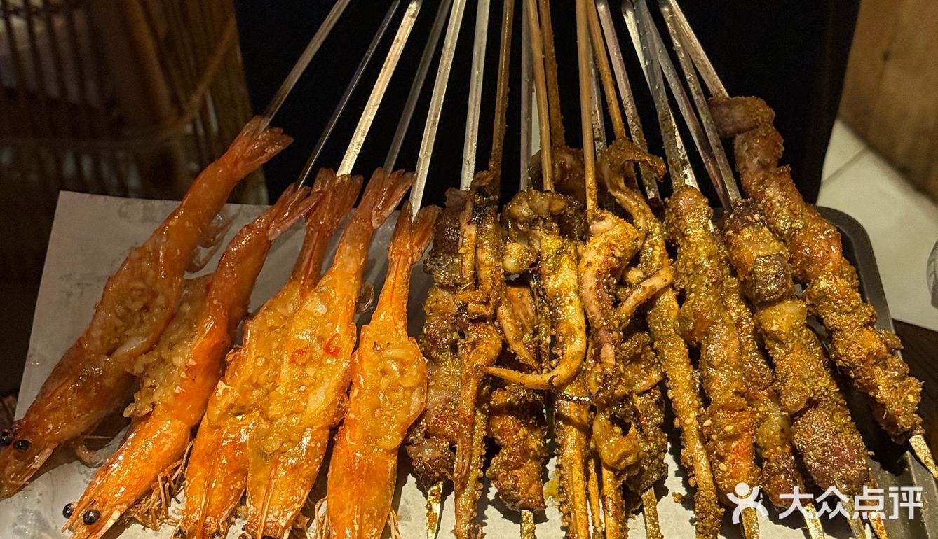 周末聚会首选！超惬意酒馆还能看球赛！